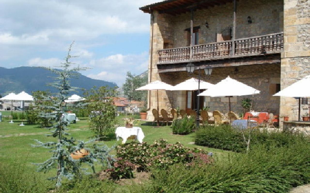 Hotel Palacio Garcia Quijano Corrales De Buelna Экстерьер фото